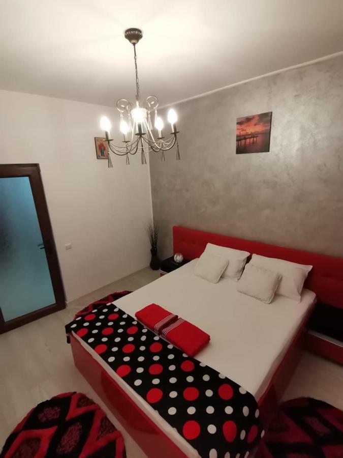 B&P Apartments Mamaia Nord 5 Navodari Exterior photo