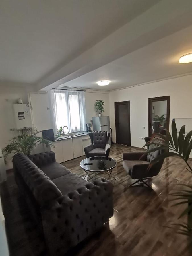 B&P Apartments Mamaia Nord 5 Navodari Exterior photo