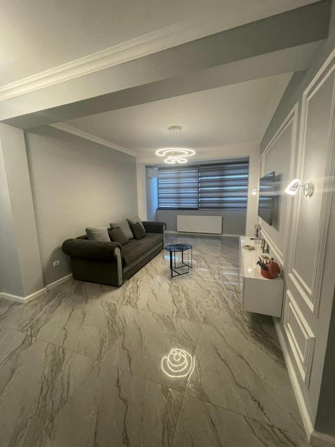 B&P Apartments Mamaia Nord 5 Navodari Exterior photo