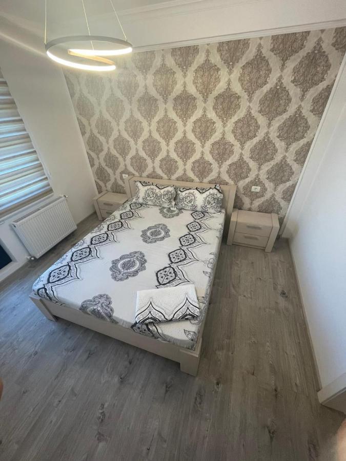 B&P Apartments Mamaia Nord 5 Navodari Exterior photo